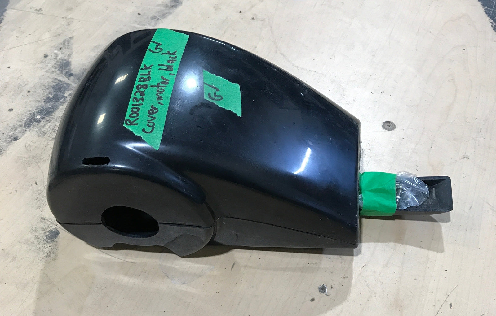 Used Carefree RV Motor Head Cover For Carefree Travelr Awning (R001328) Black
