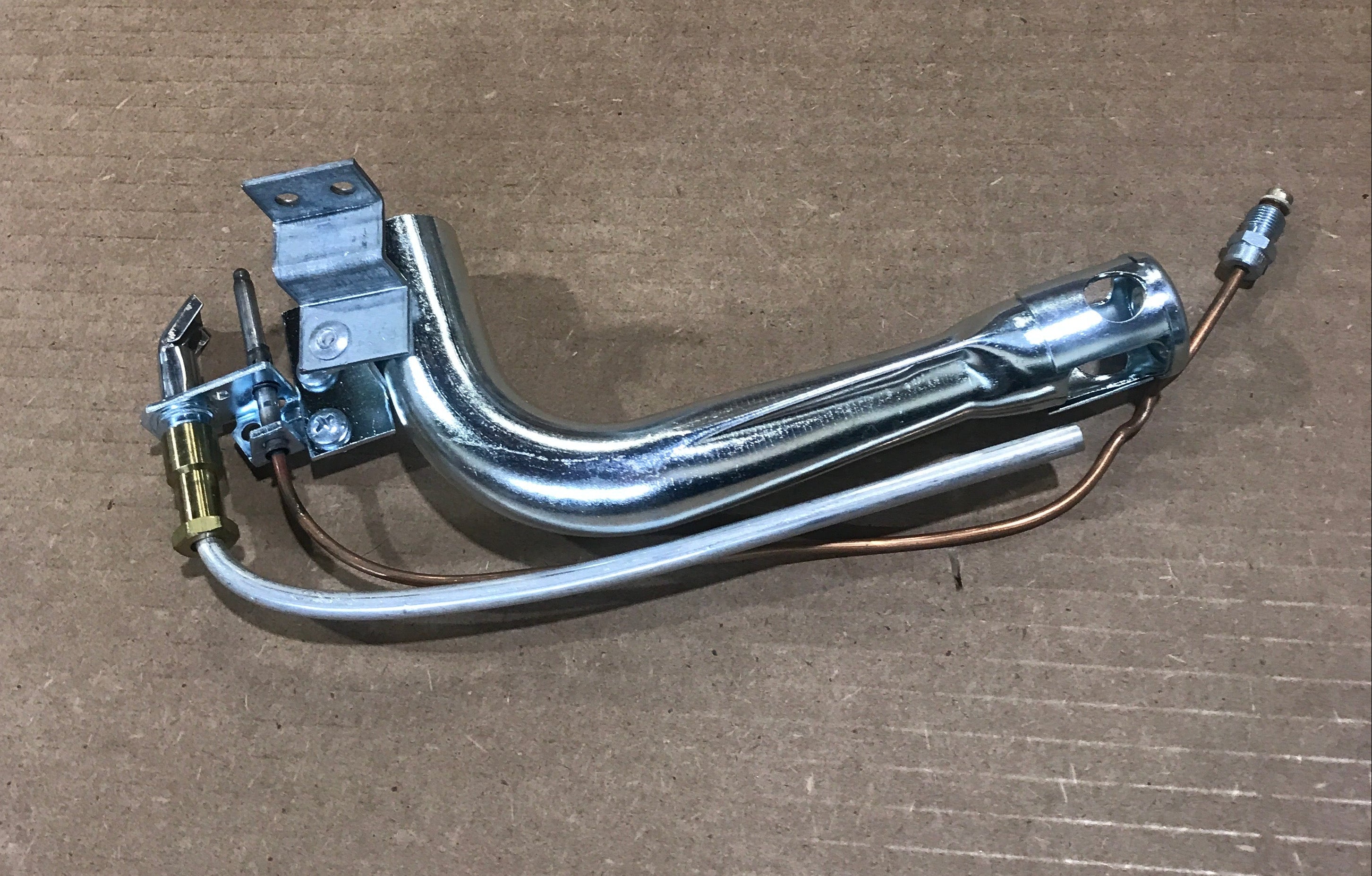 Used Suburban Large Burner Assembly - 520564