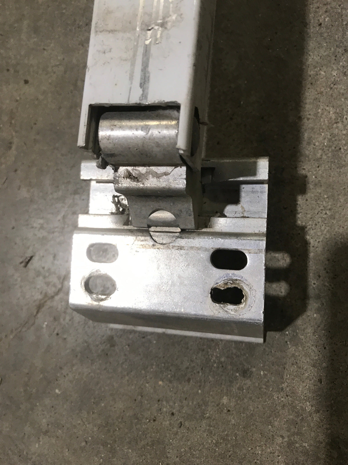 Used Dometic / A&E Awning Main Rafter Arm Assembly - 33140065.016B
