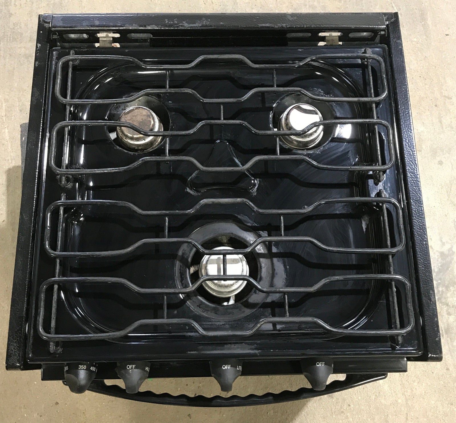 Used Magic Chef 3 Burner RV Range / Cooktop - CLY1610BDB