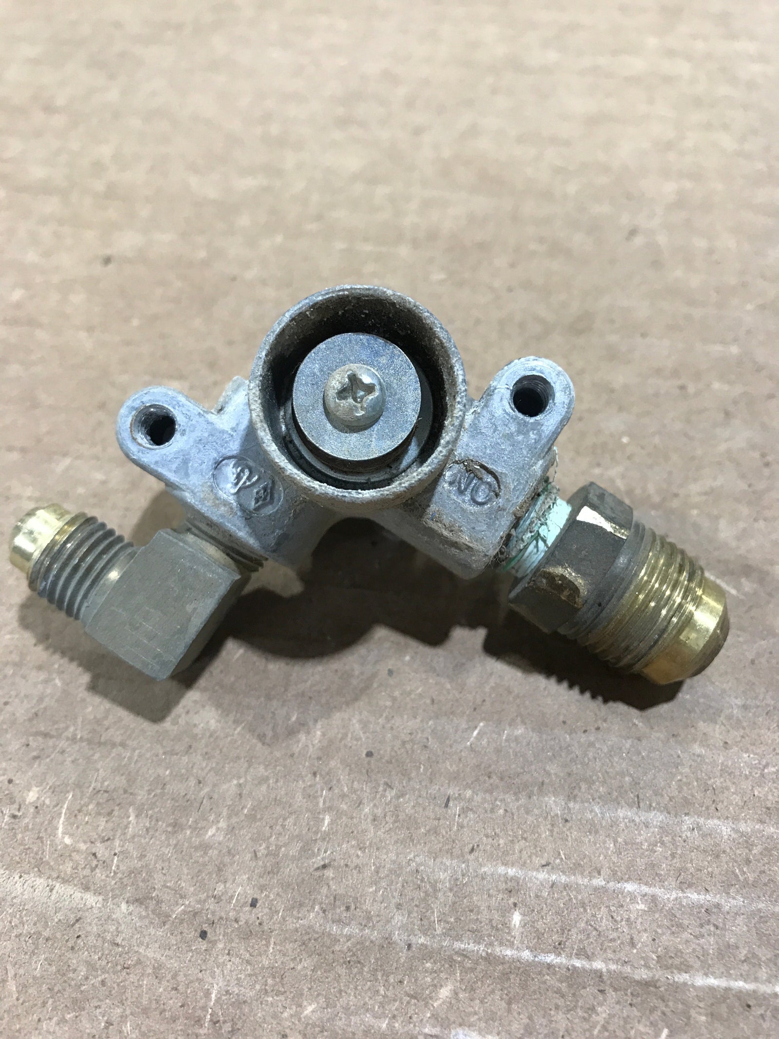 Used Norcold Refrigerator Manual Shut-Off Gas Valve Assembly - 61694922