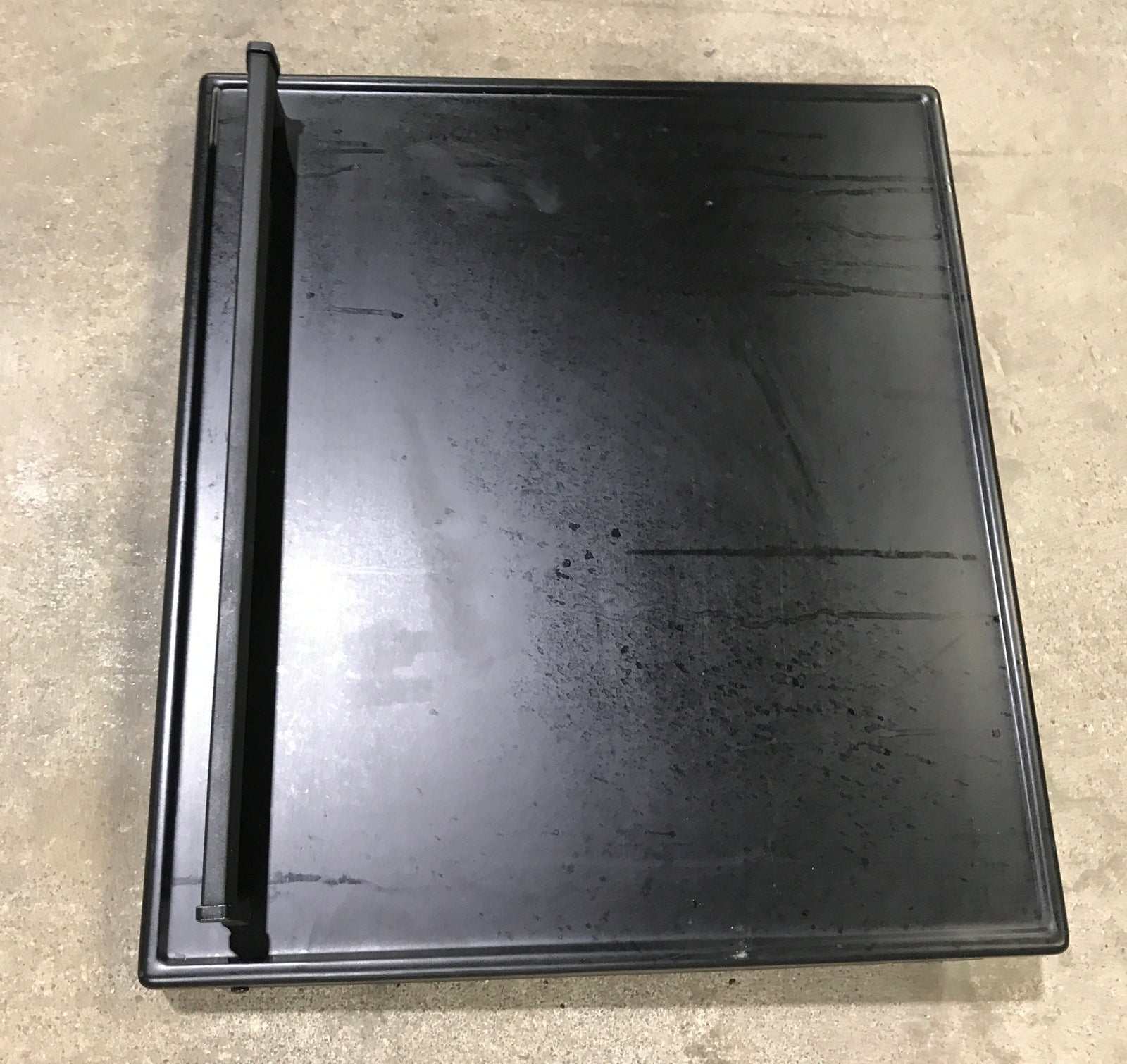 Used Wedgewood Oven Door Fits R2146BB - 19