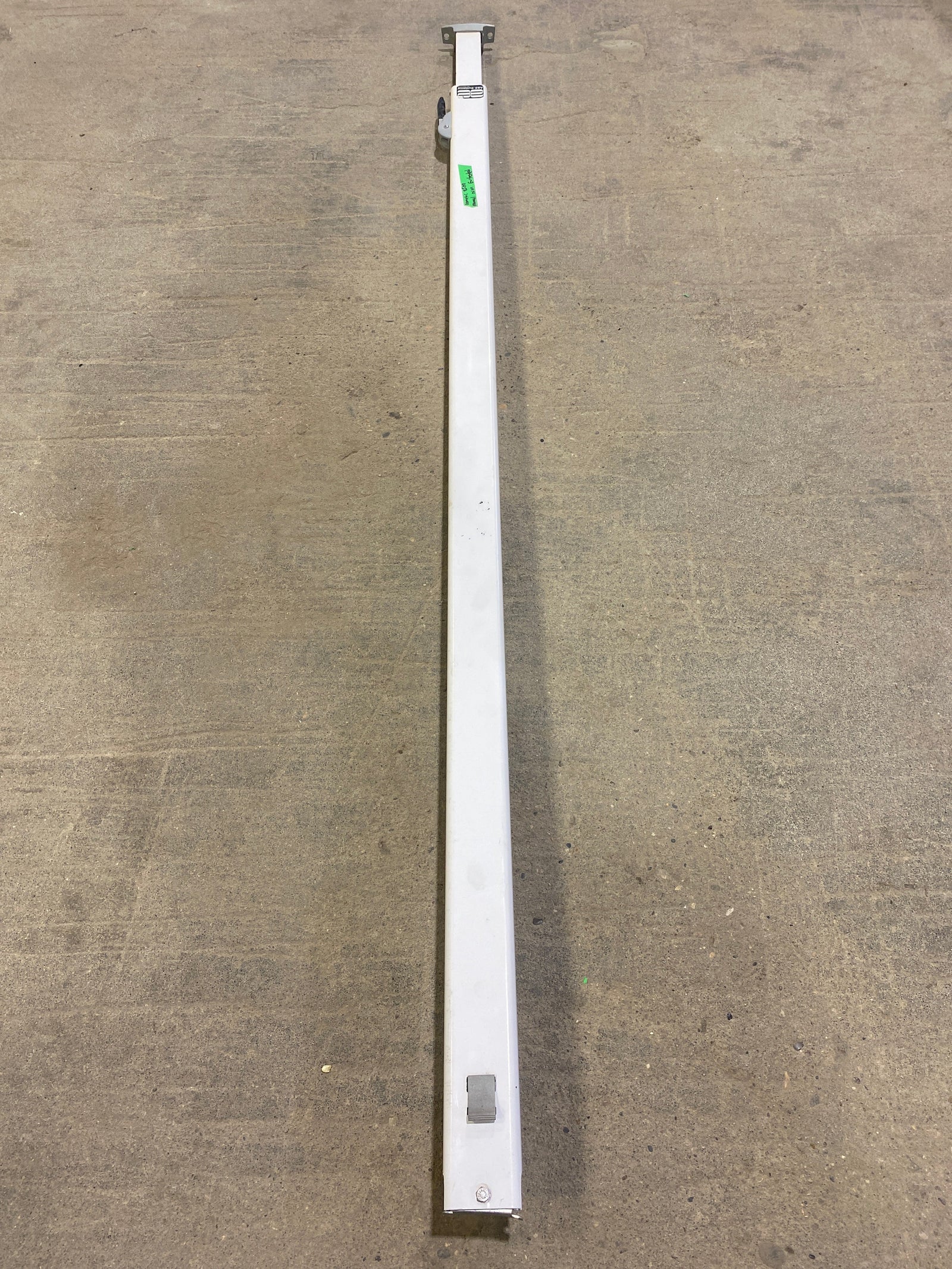 Used Dometic / A&E 8500 Awning Single Manual Arm