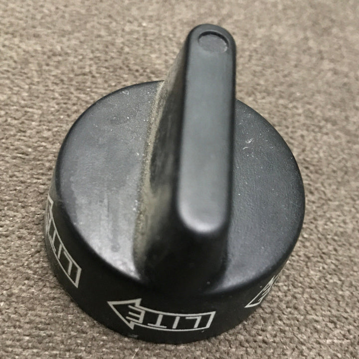 Used Magic Chef Igniter Knob - 74002414