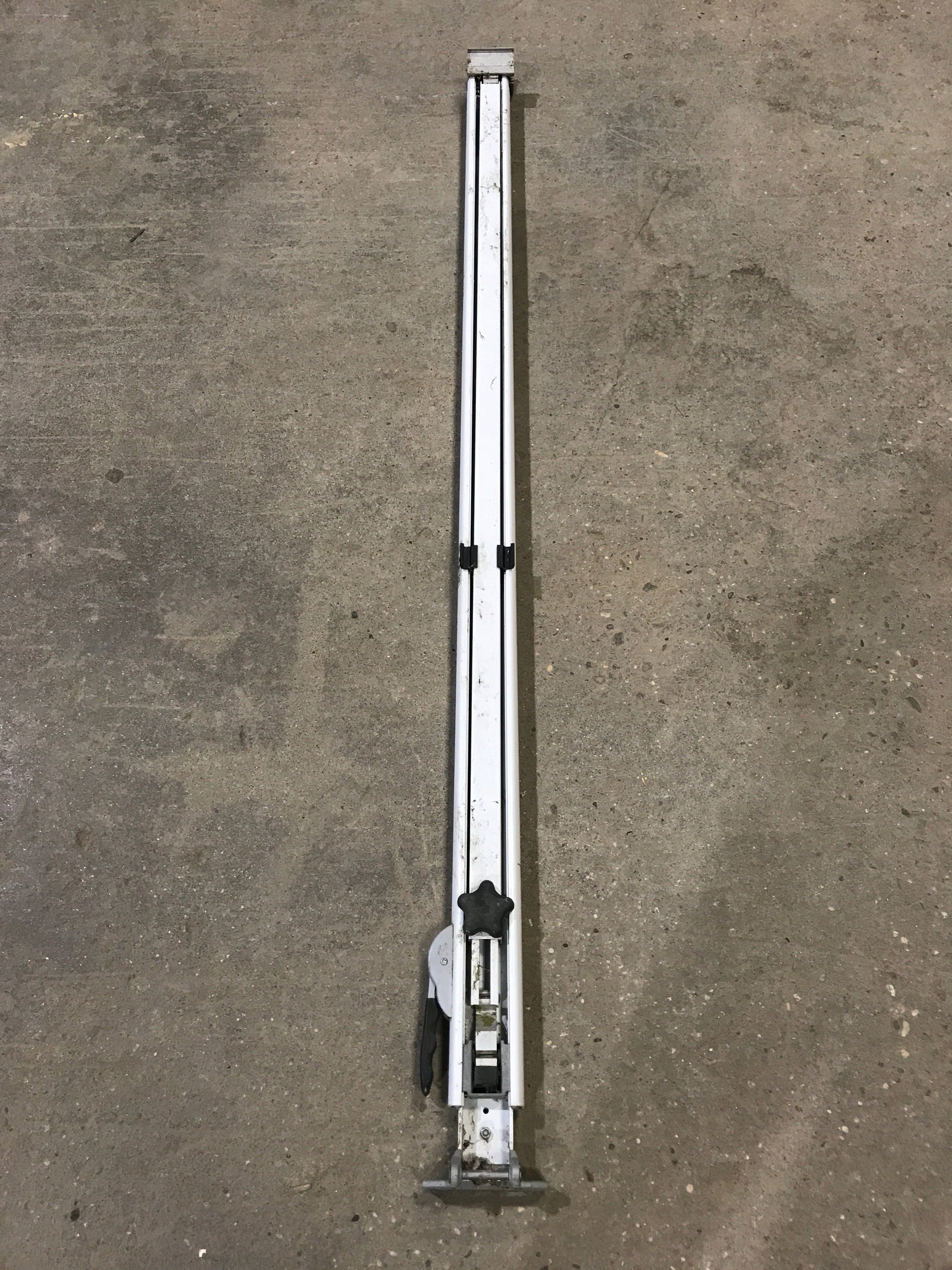 Used Dometic / A&E 8500 Awning Single Manual Arm