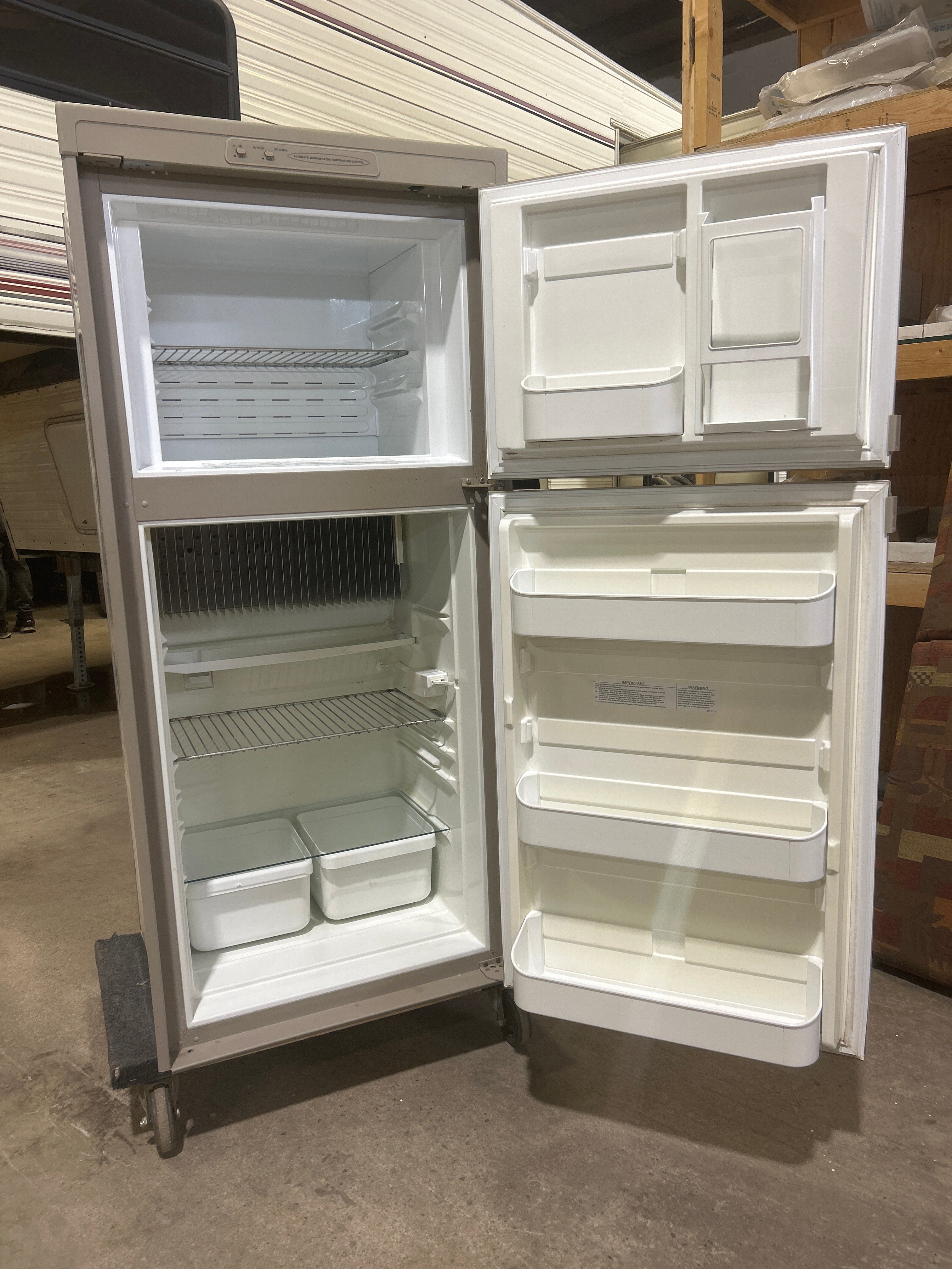 Used Complete Dometic Fridge, 2-WAY - RM2652 - Young Farts RV Parts