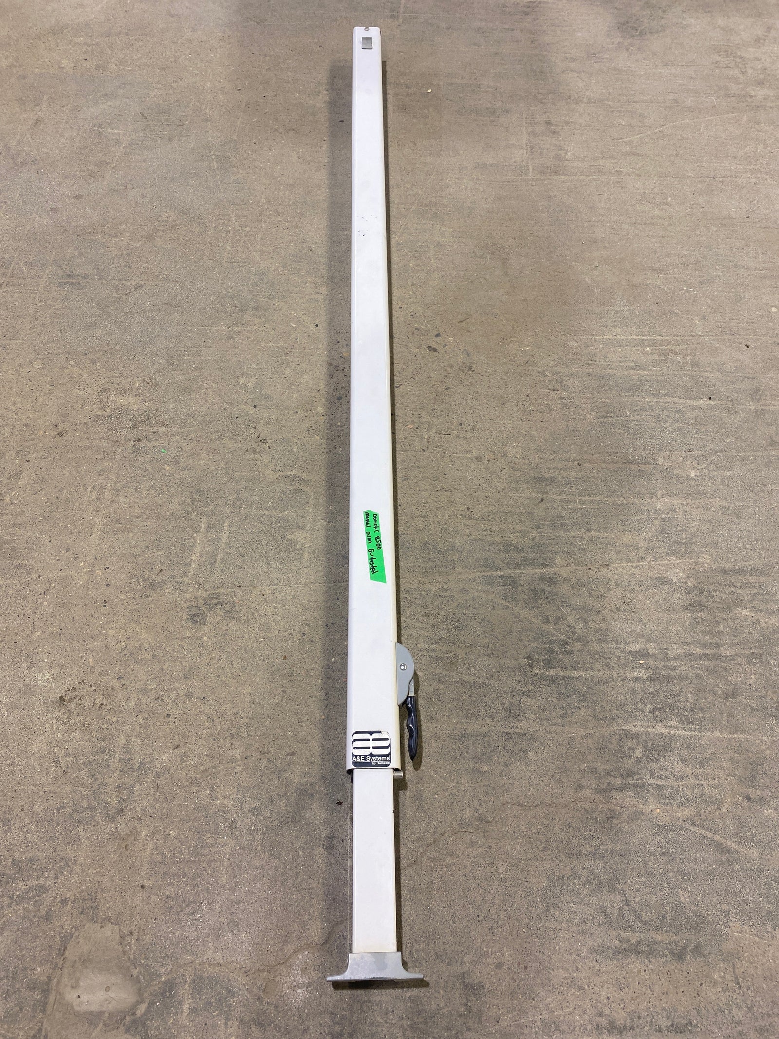 Used Dometic / A&E 8500 Awning Single Manual Arm