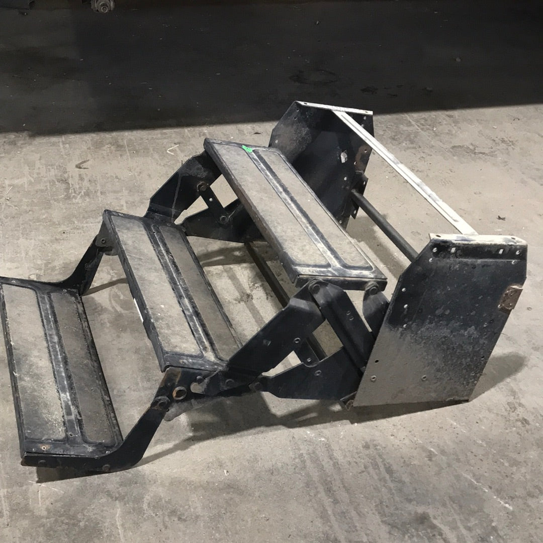 Used Manual Triple Fold Step - HICKORY SPRINGS - 16