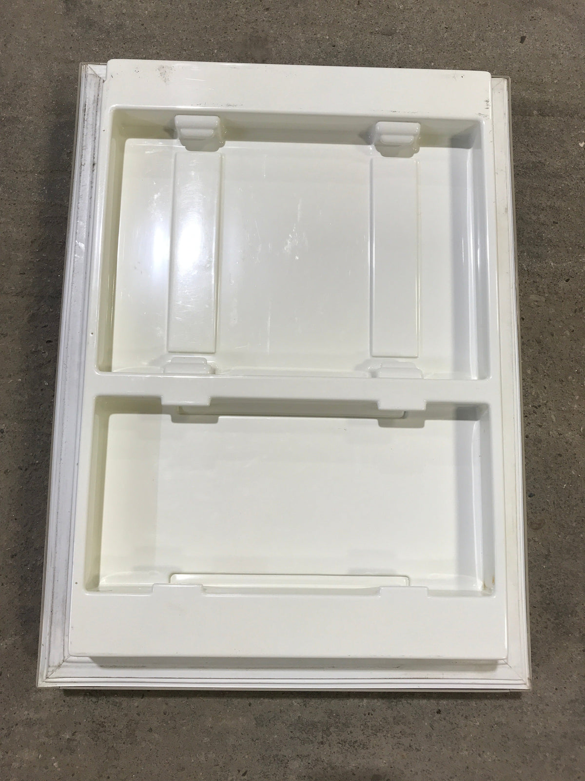 Used Dometic RH Freezer Door 2932561141