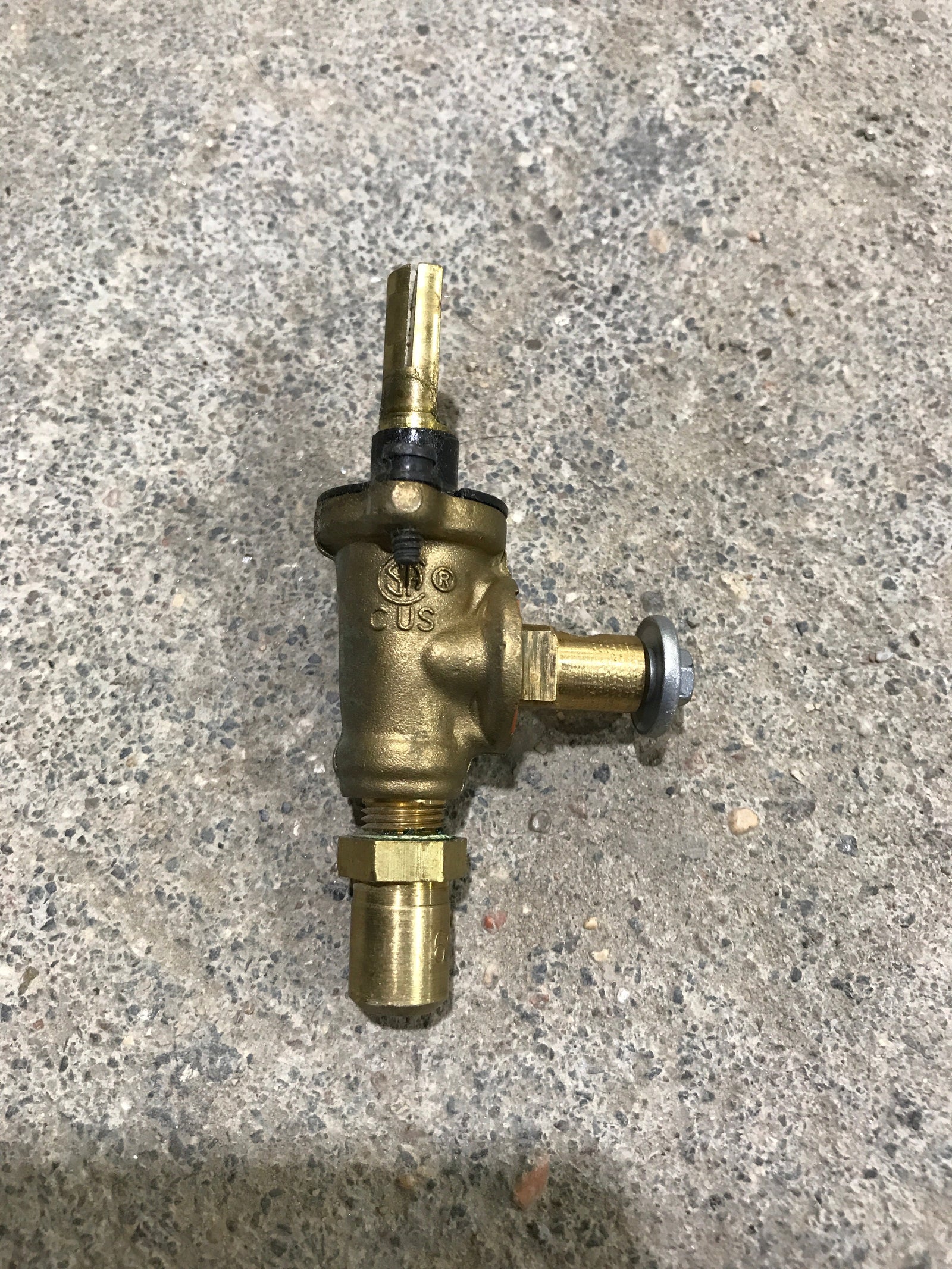 Used Magic Chef Top Burner Valve - 74010756 - 6500 BTU