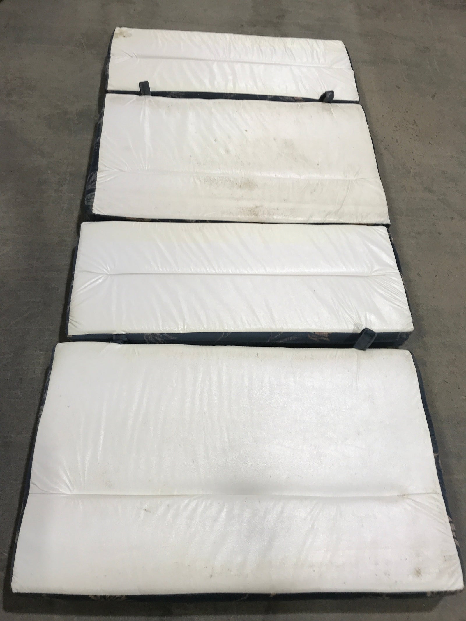 USED Dinette Cushion Set- 4 piece 2 @ 37