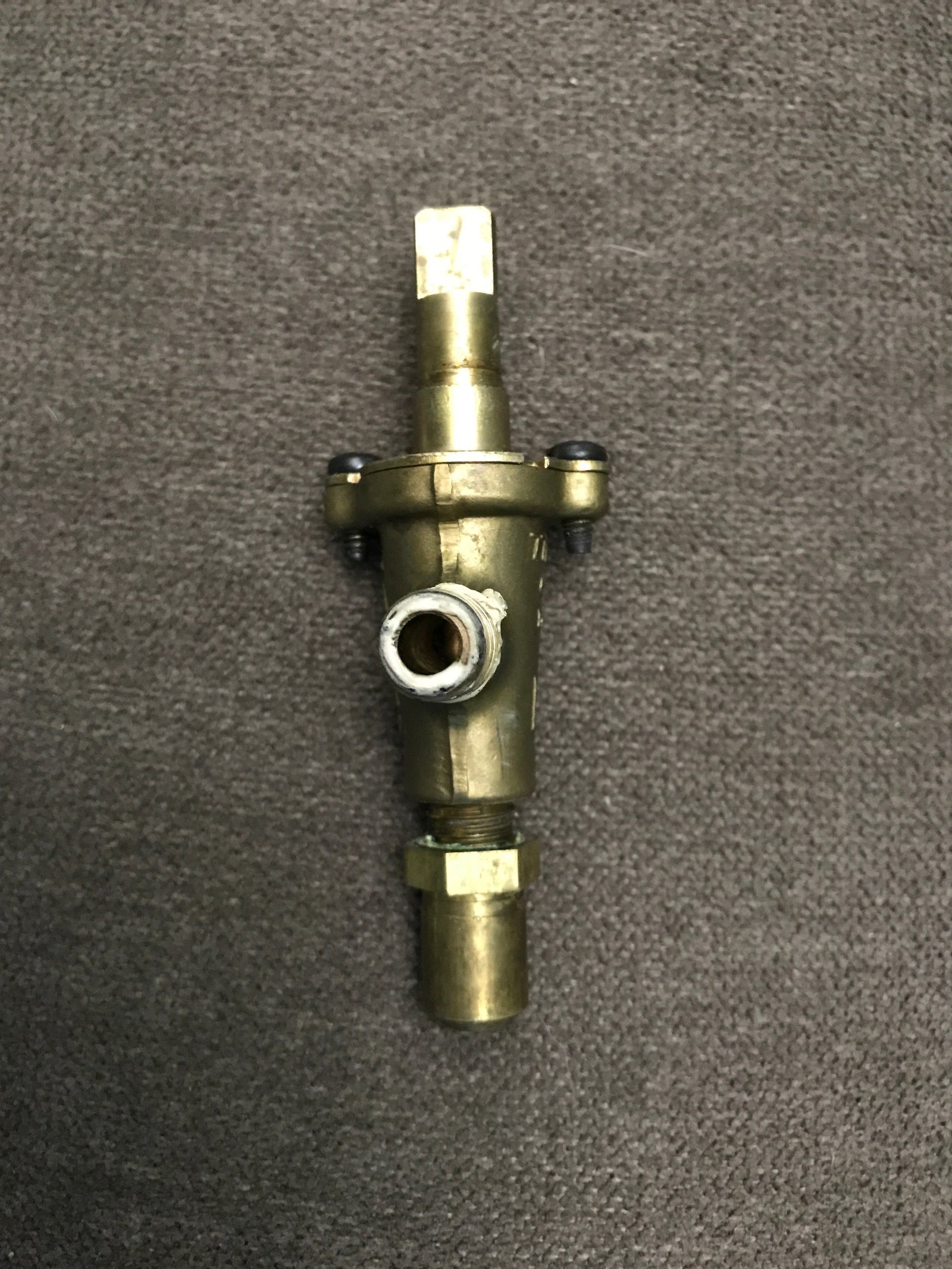 Used Magic Chef Burner Rear Burner Valve - 74003348