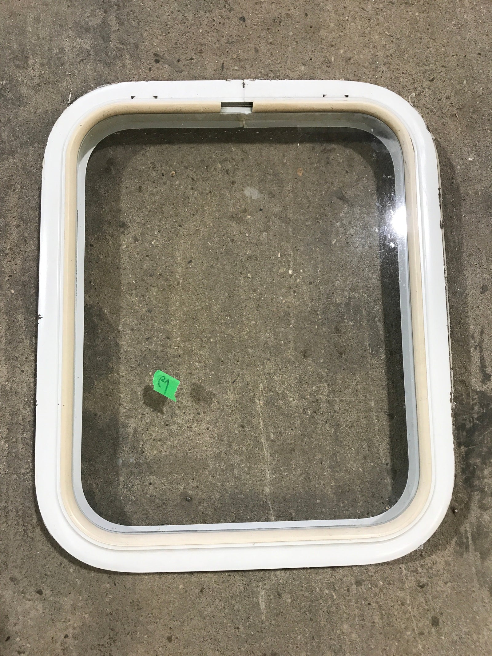 Used White Radius Non Opening Window : 17 1/2