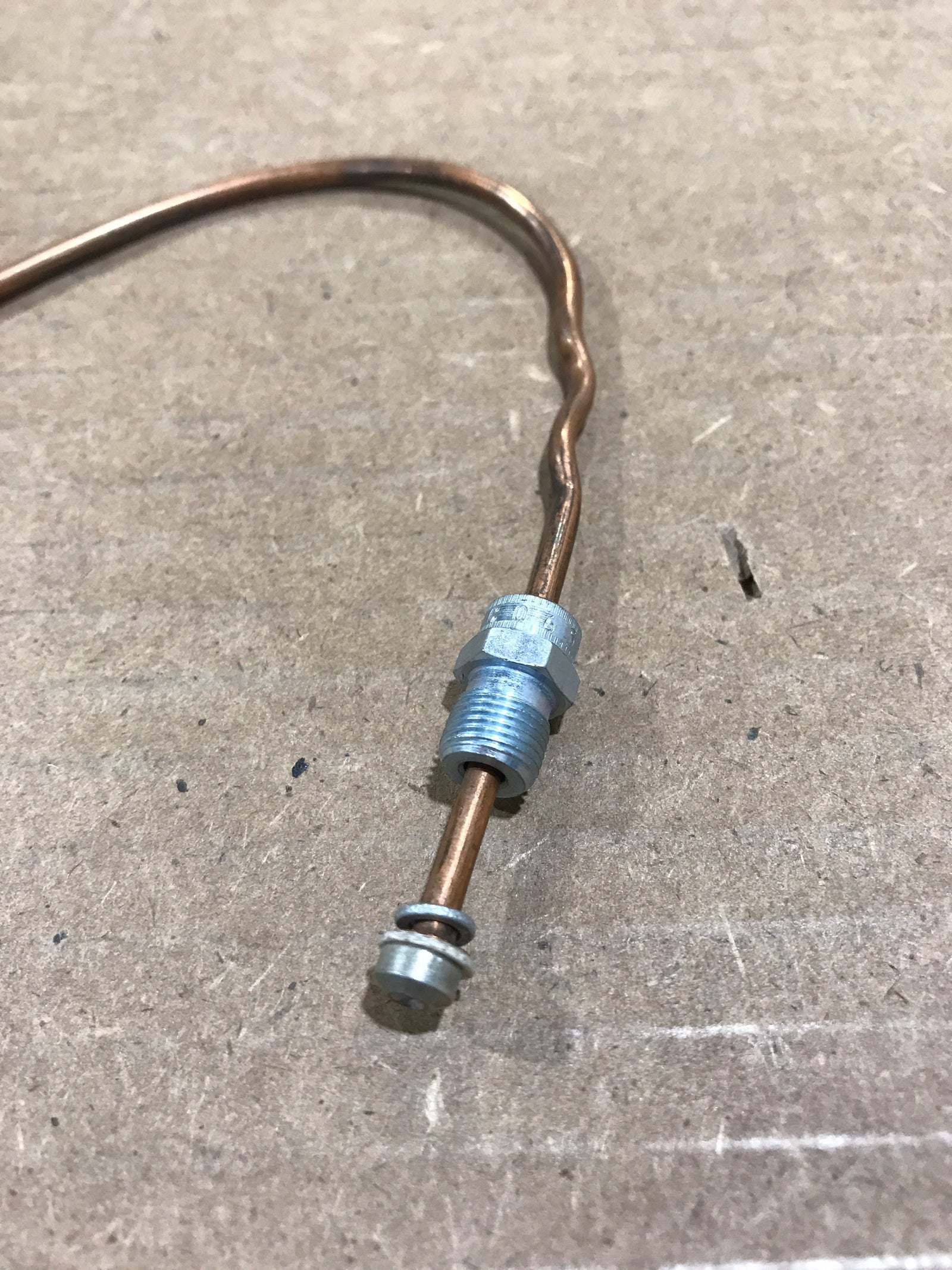 Used Suburban Pilot Assembly - 520567