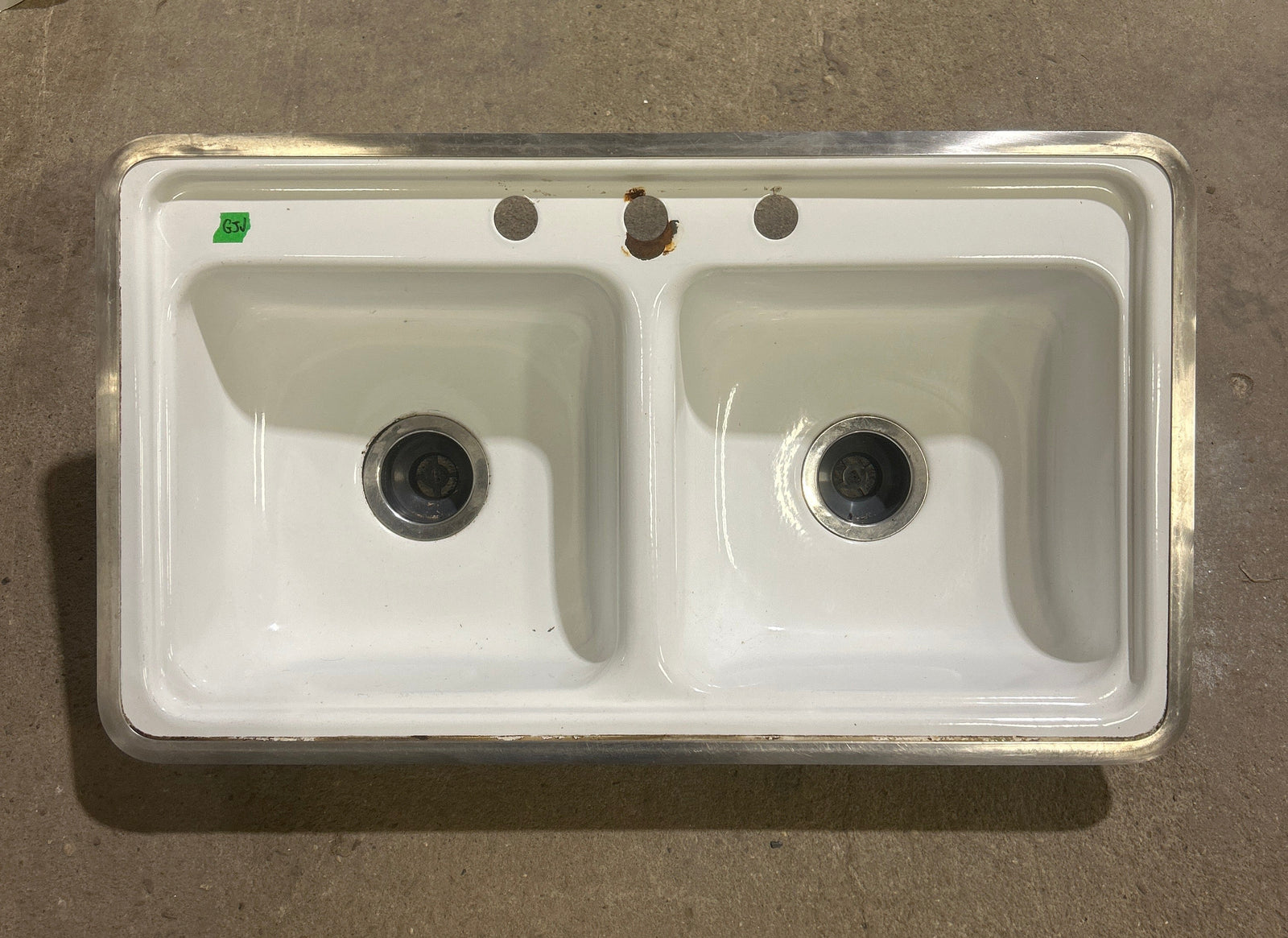 Used RV Kitchen Sink 33” W X 19” L - Young Farts RV Parts