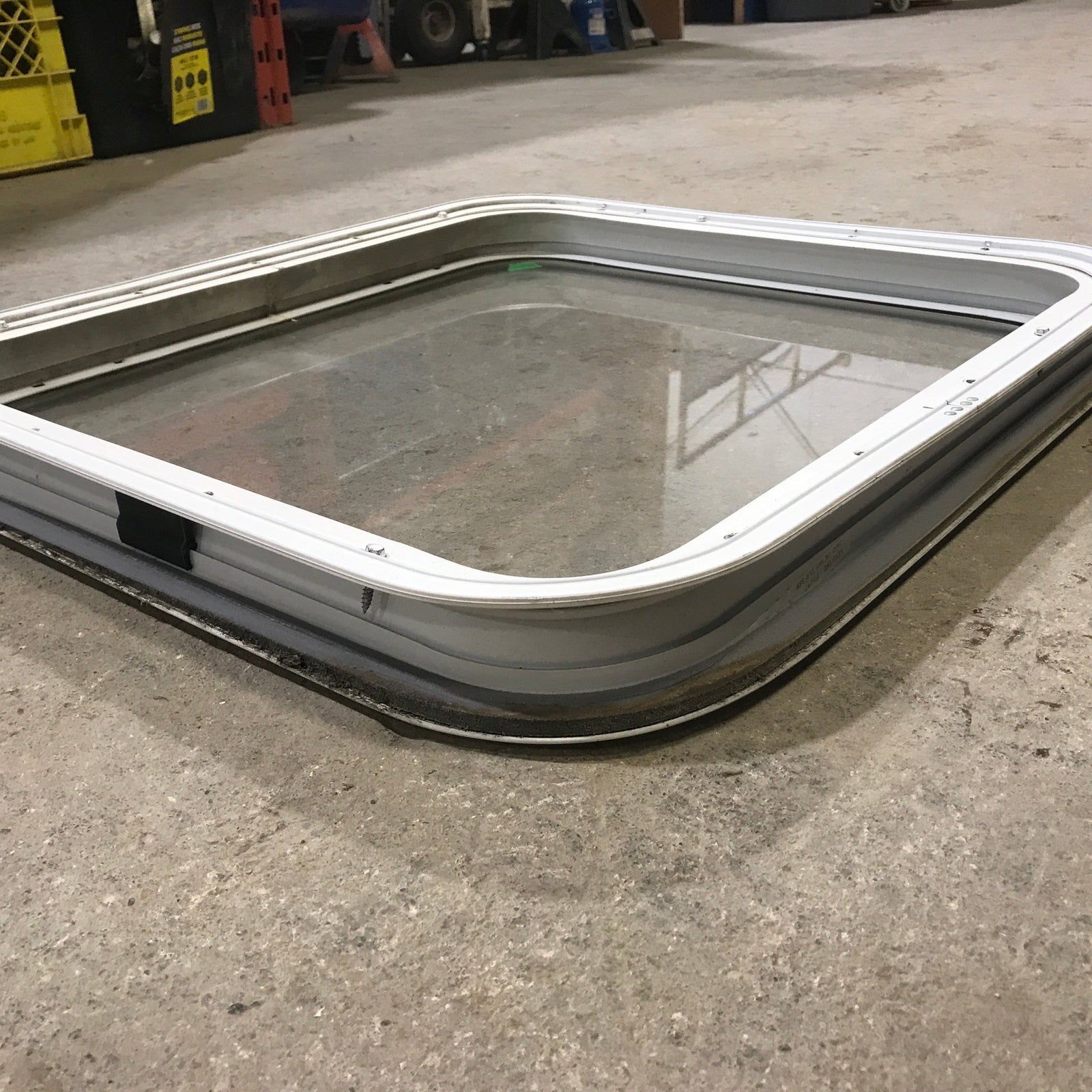 Used White Radius Non Opening Window : 23 1/2