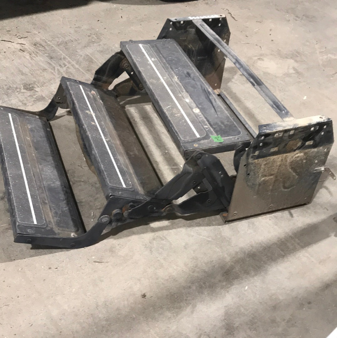 Used Manual Triple Fold Step - HICKORY SPRINGS - 13" H