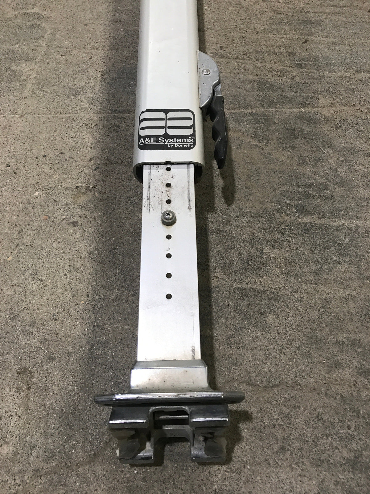 Used Dometic / A&E 8500 Awning Single Manual Arm