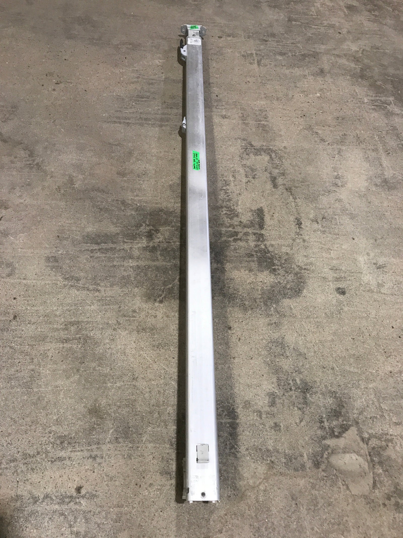 Used Dometic / A&E 8500 Awning Single Manual Arm - 73