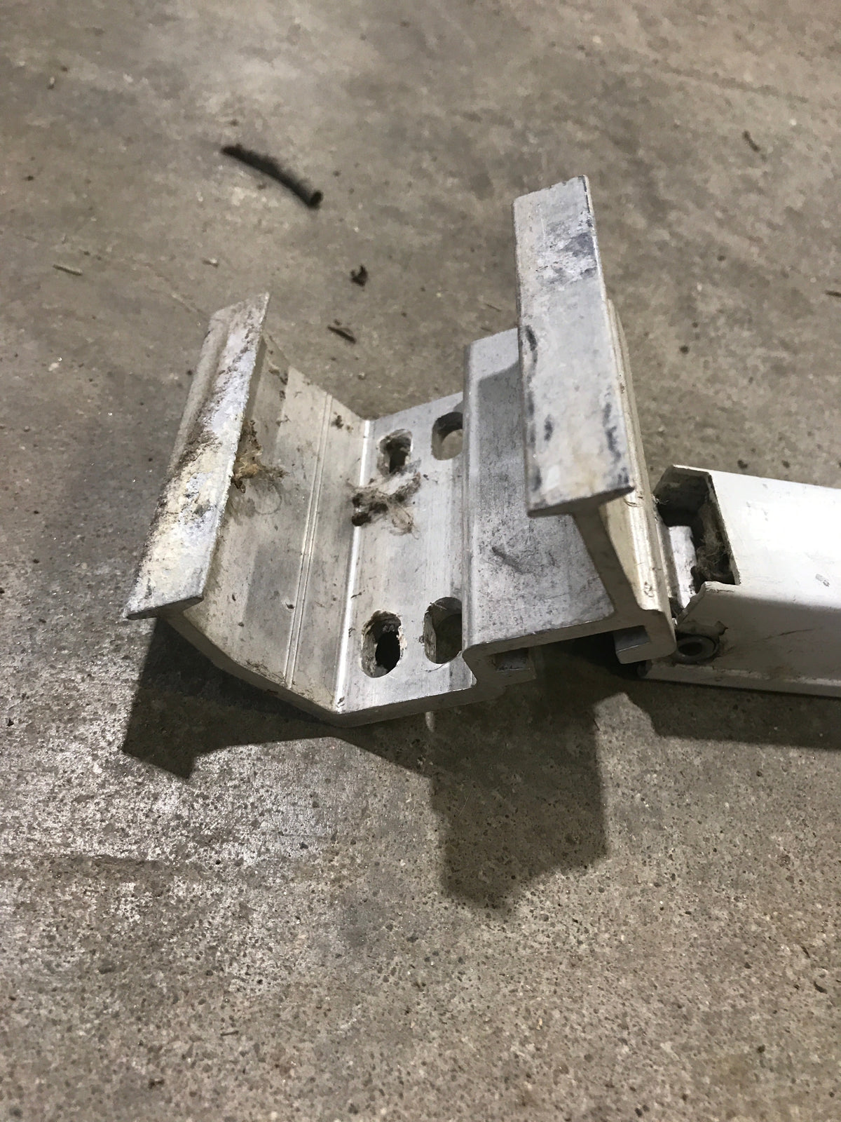 Used Dometic / A&E Awning Main Rafter Arm Assembly - 33140065.016B