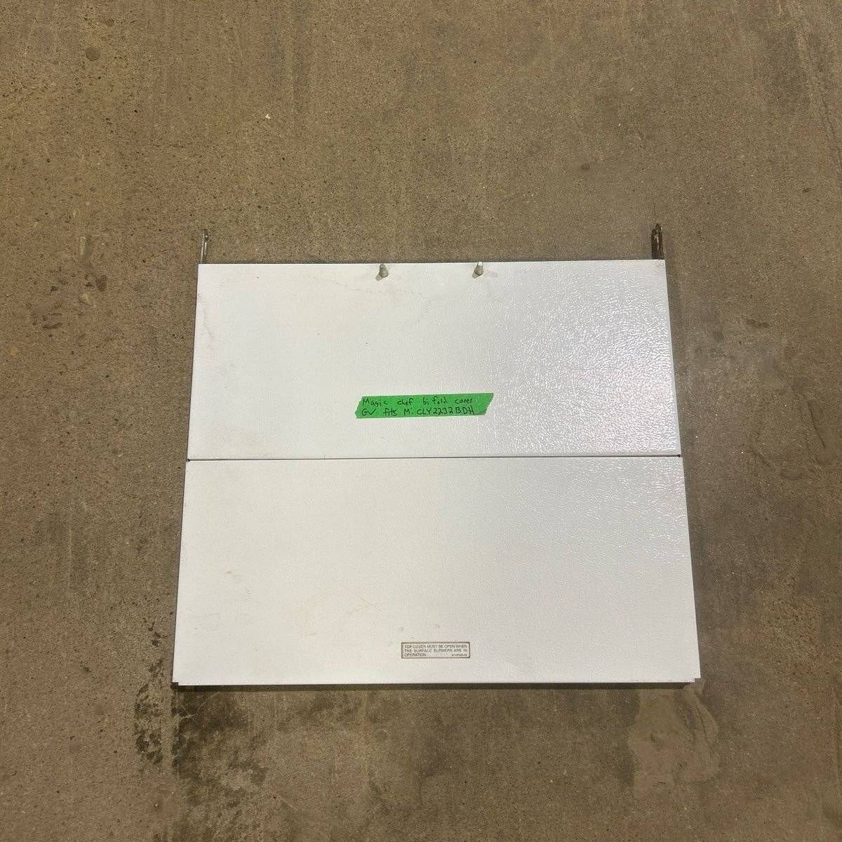 Used MAGIC Chef Bi-Fold Cover White for CLY2232BDH - Bifold Covers