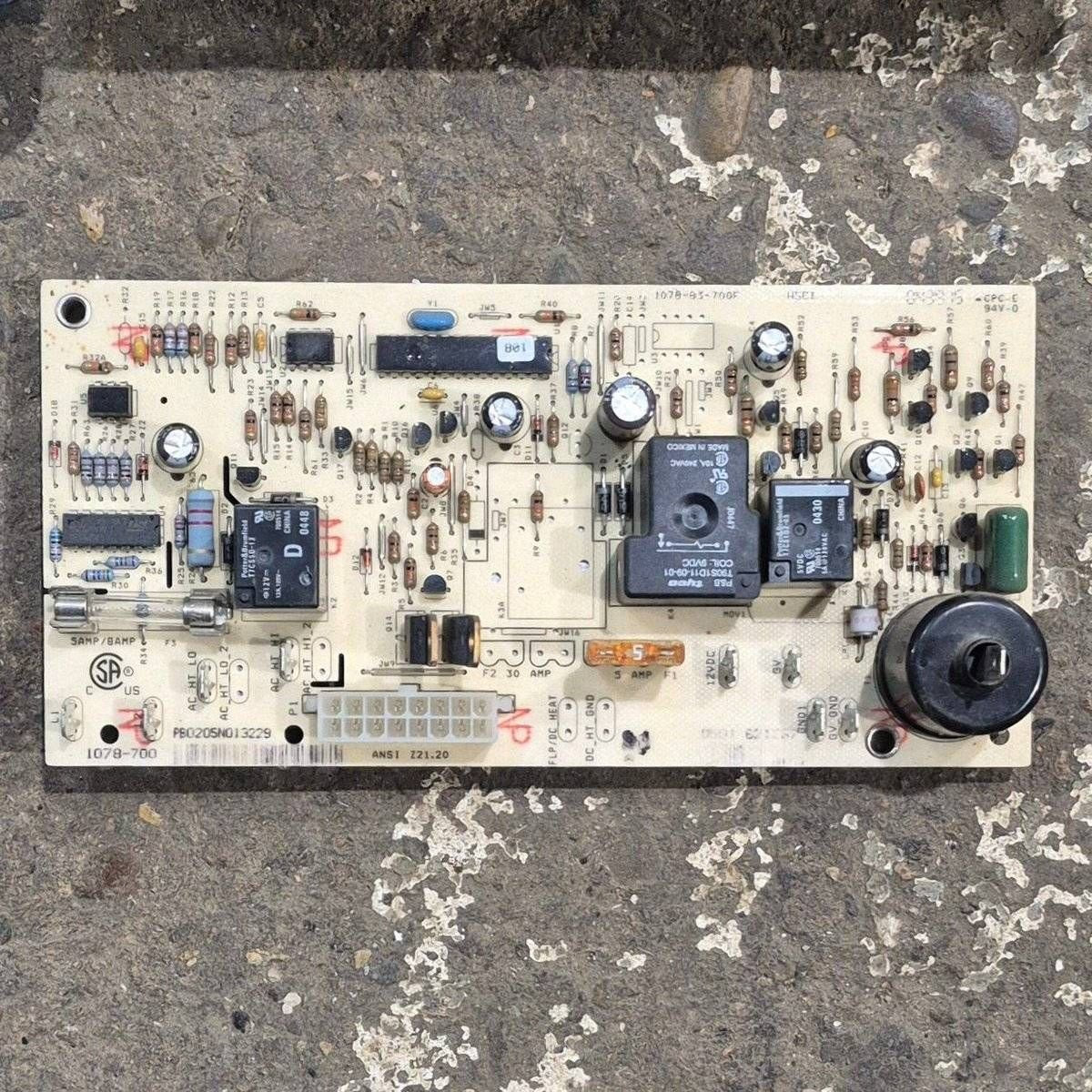 Used Norcold Control Board - 621267 - Fridge Mother Boards