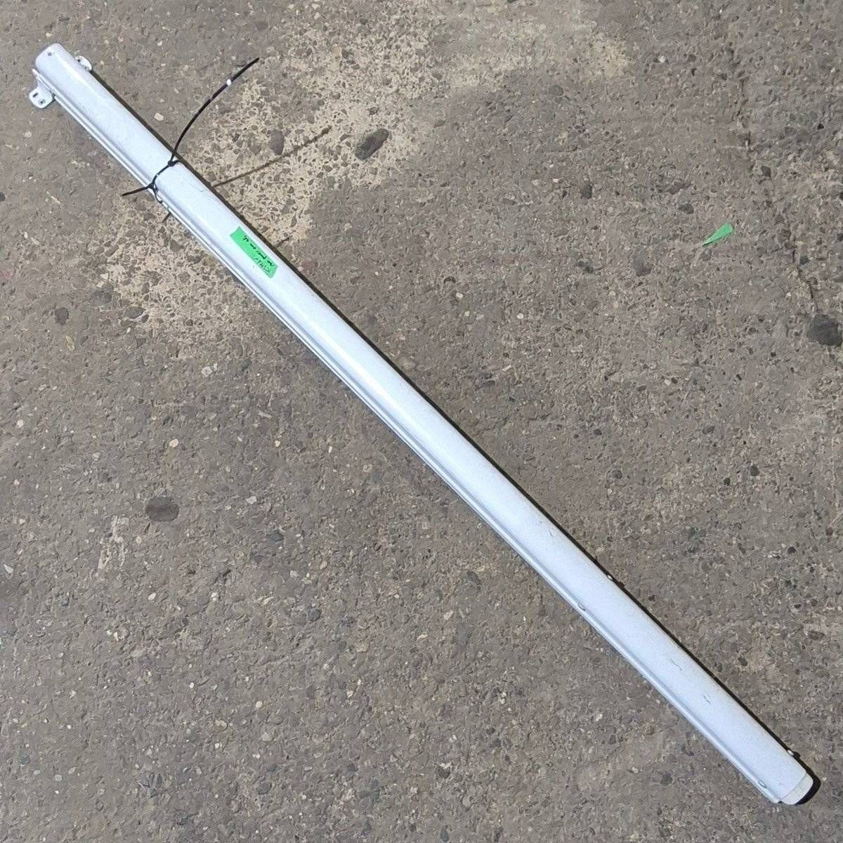 Used Dometic Awning Arm, Idler (Rear), White, Non-Adjustable Pitch, 66