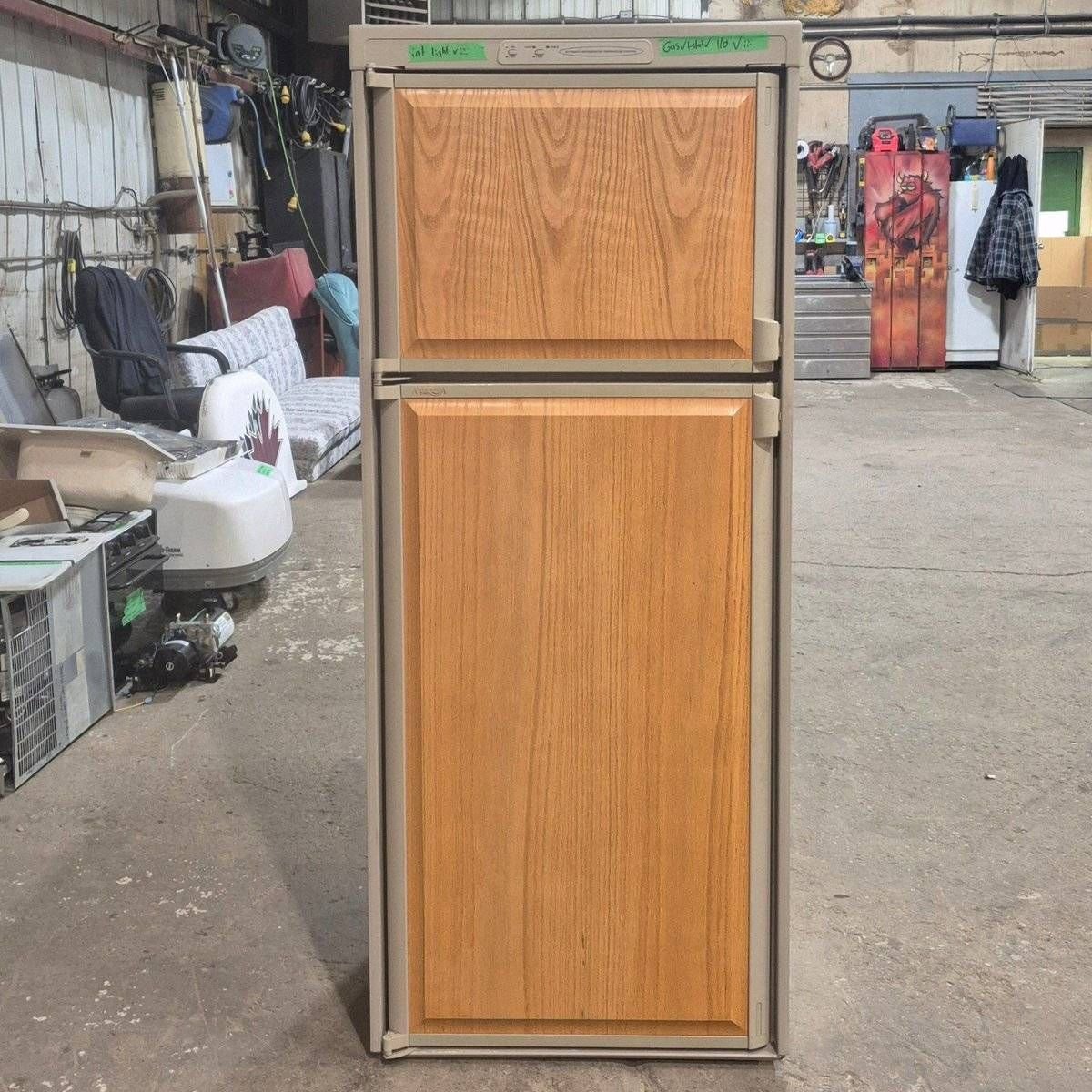 Used Complete Dometic Fridge, 2-Way - RM2852 - Refrigerators