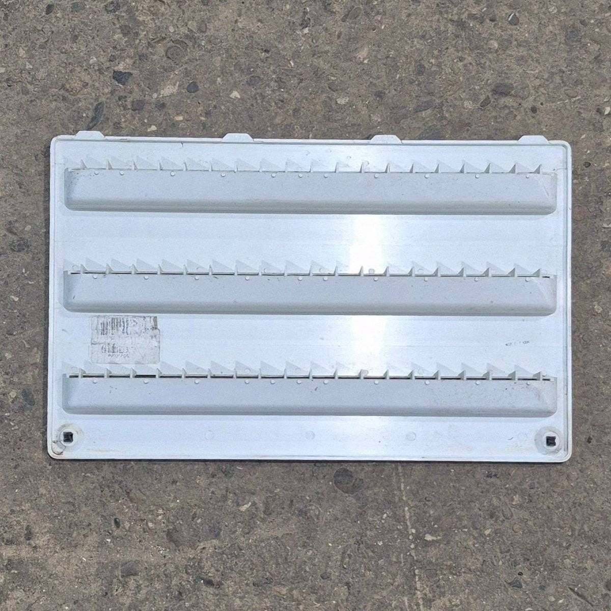 Used Dometic Air Intake Side Refrigerator Vent, Off White, No Frame - 3102277.021 - Photo 2