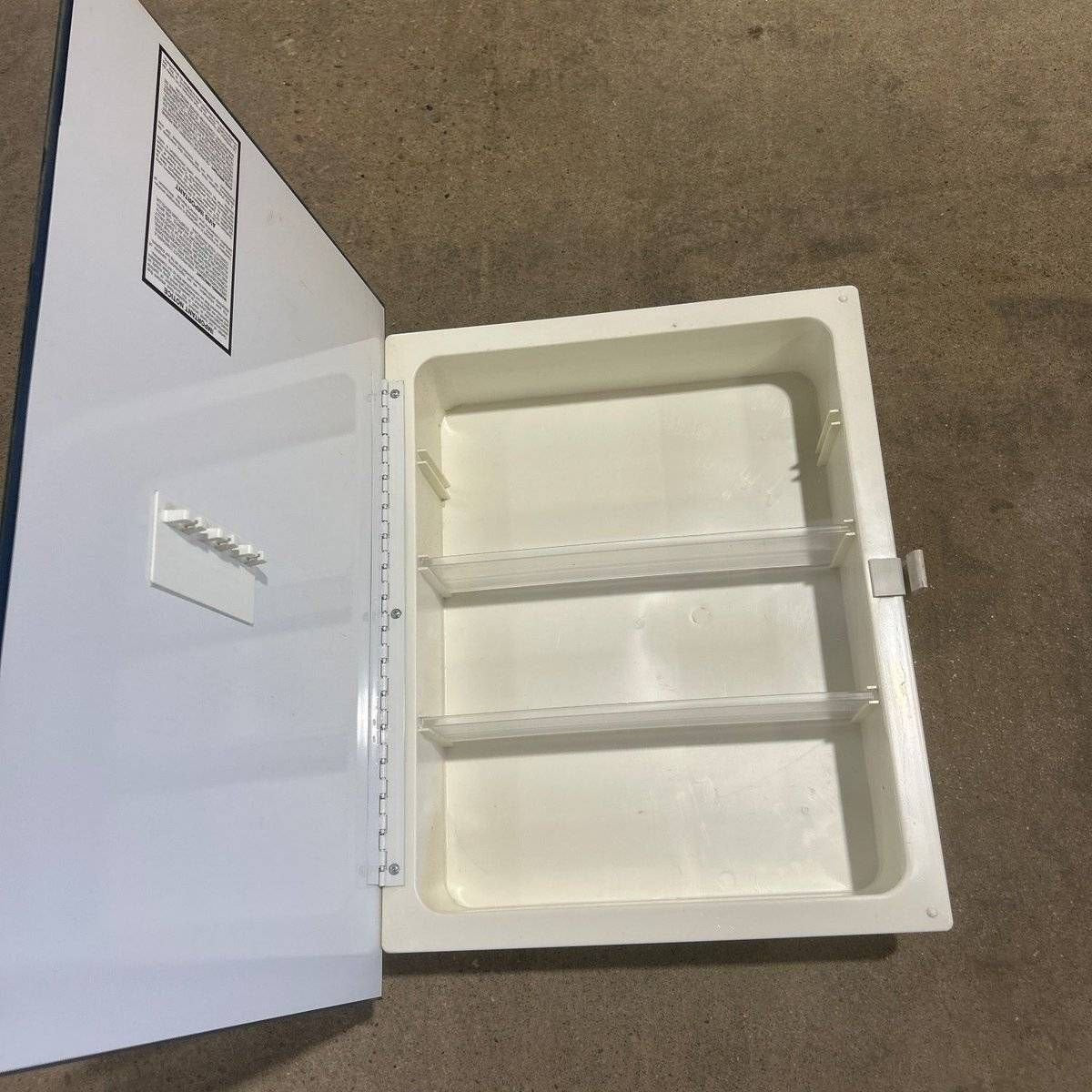 Used Mirrored Medicine Cabinet - Photo 2