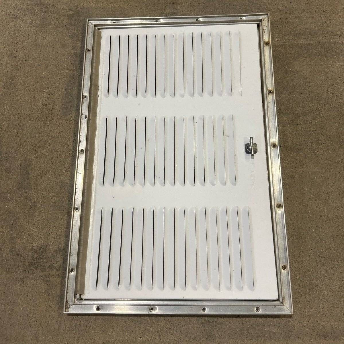 Used Retro Norcold - Off White Vent Door - Photo 2
