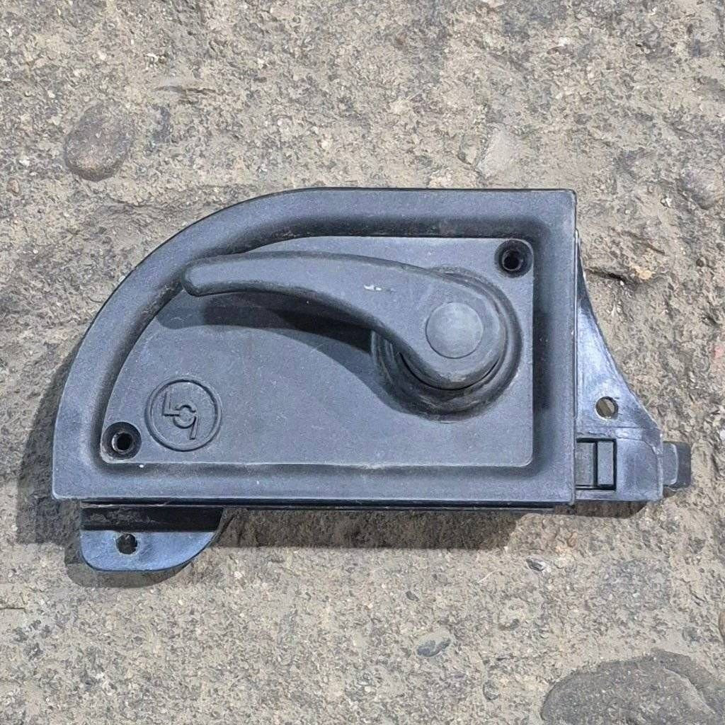 Used Lippert Screen Door Latch, Black - RP-1105 - Photo 2