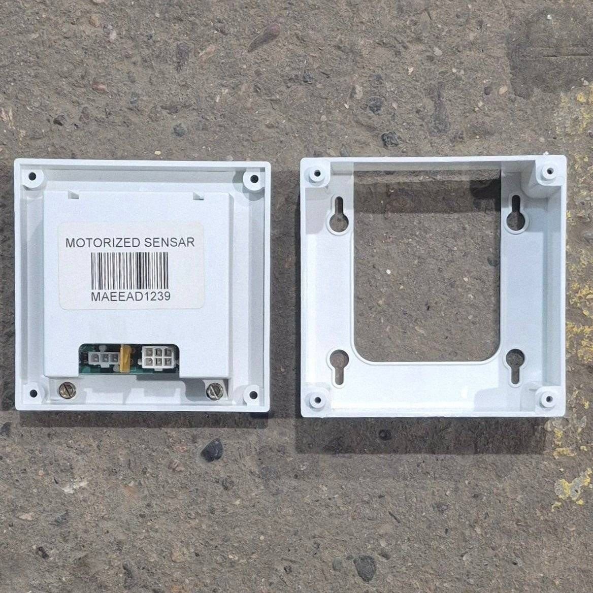 Used Winegard Satellite TV Antenna Control Panel, White - Sensar , MA-CP4W - Photo 2