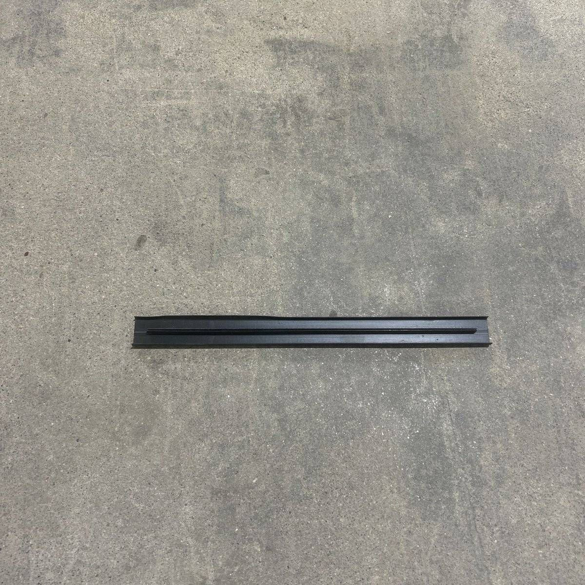Used Norcold Upper Black Retainer Panel 619558 - Photo 2