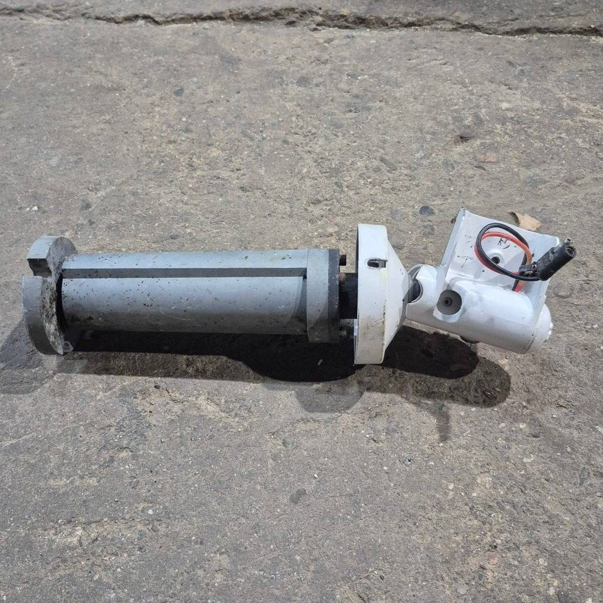 Used Dometic/ A&E Drive Head Assembly, White  - WeatherPro , 3307923.115B - Photo 2