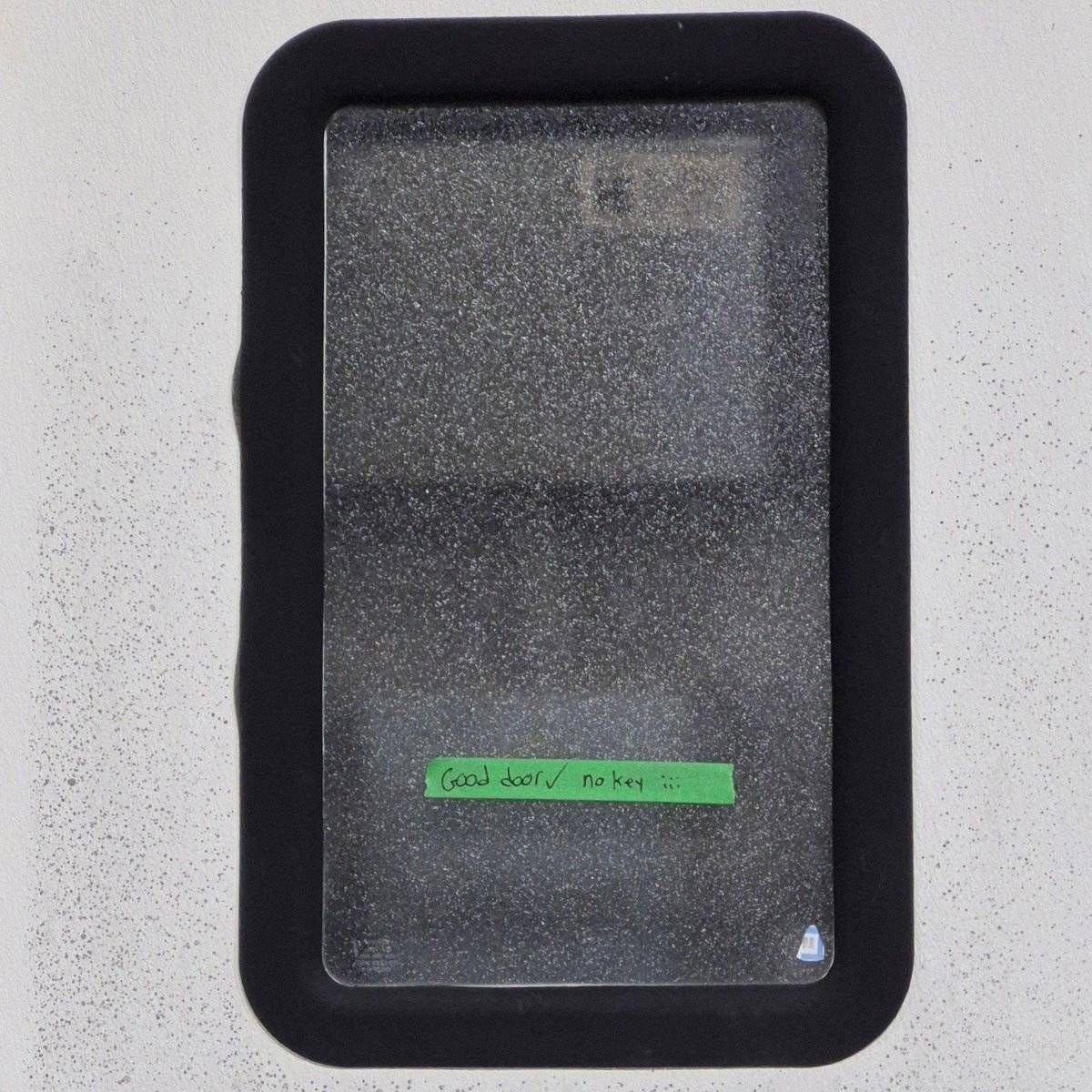Used RV Radius Entry Door - 29 1/2" X 72" - Photo 2