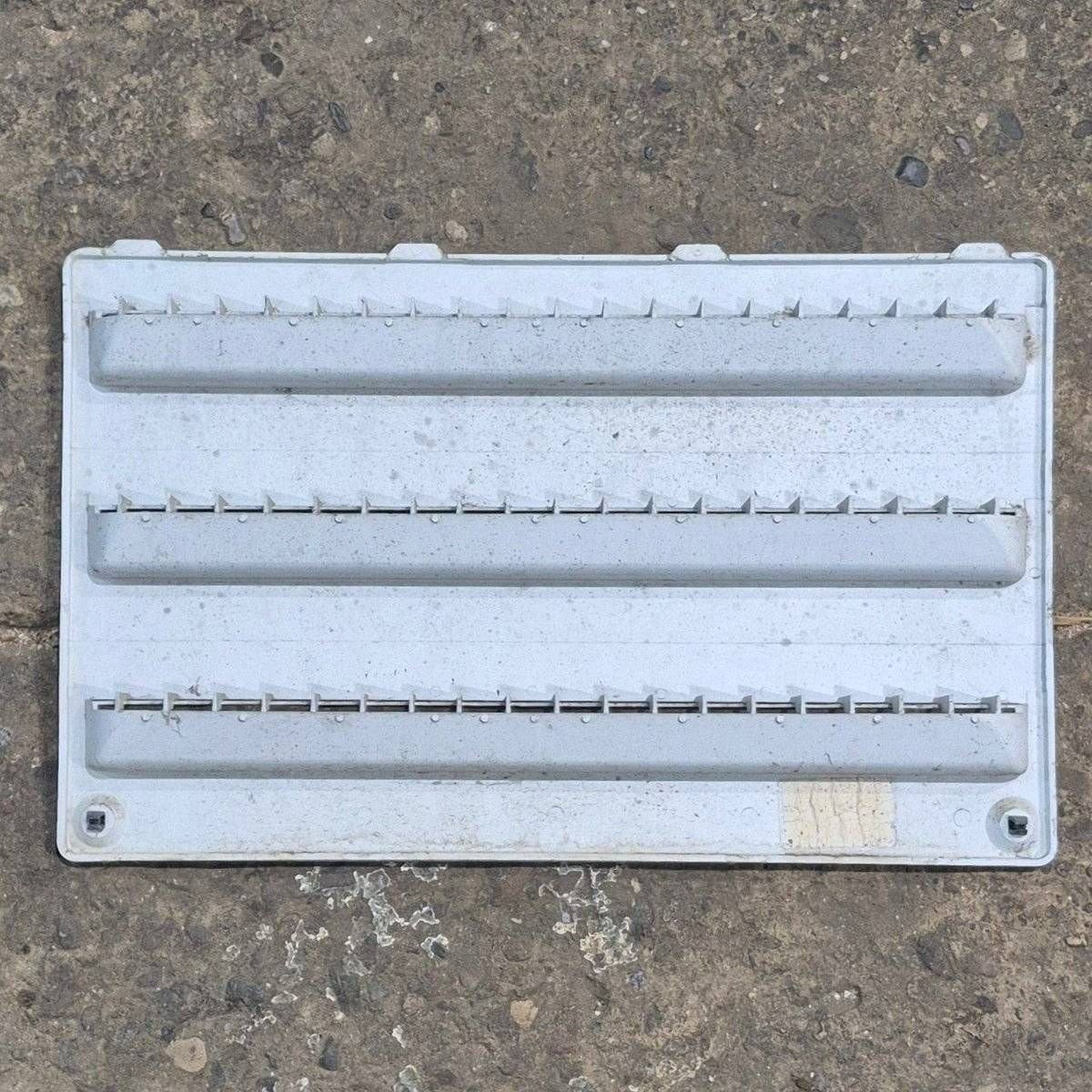 Used Dometic Air Intake Side Refrigerator Vent, Off White, No Frame - 3102277.021 - Photo 2