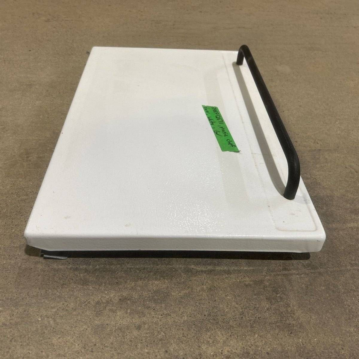 Used Magic Chef Oven Door 2401F12671 (WHITE FACEPLATE) - Photo 2
