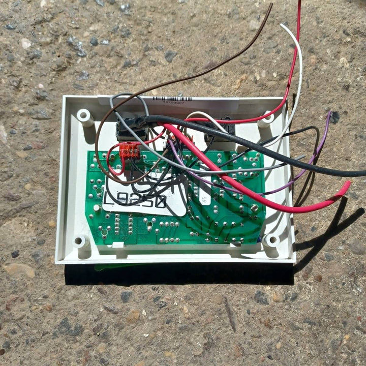 Used Rv Tank Level Monitor - L9250 - Photo 2