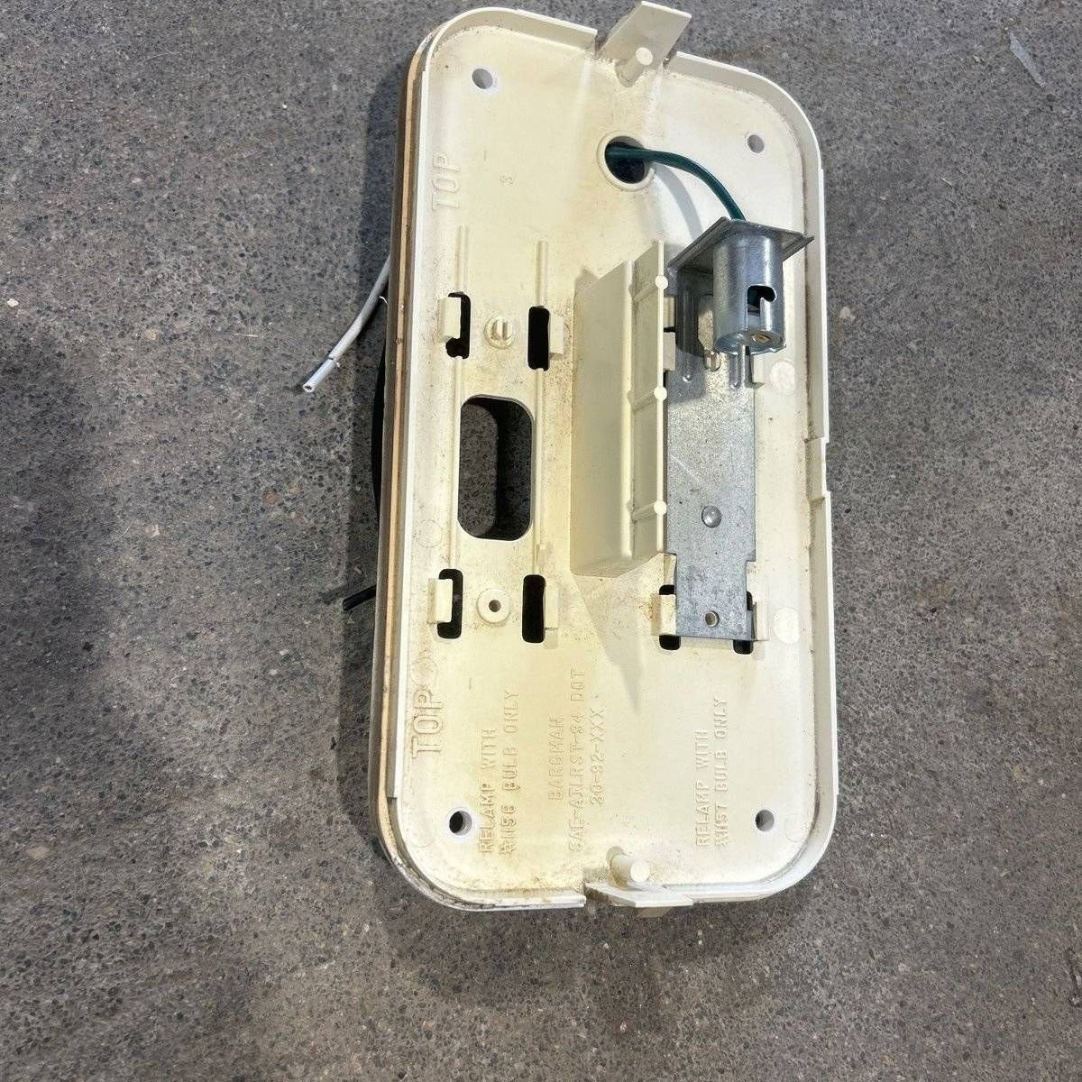 Used RV Tail Light Base 30-92-XXX - Photo 2