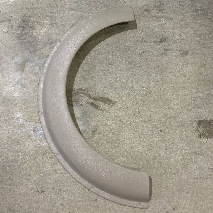 Used Fender Skirt 48" X 24 3/4" - Photo 2