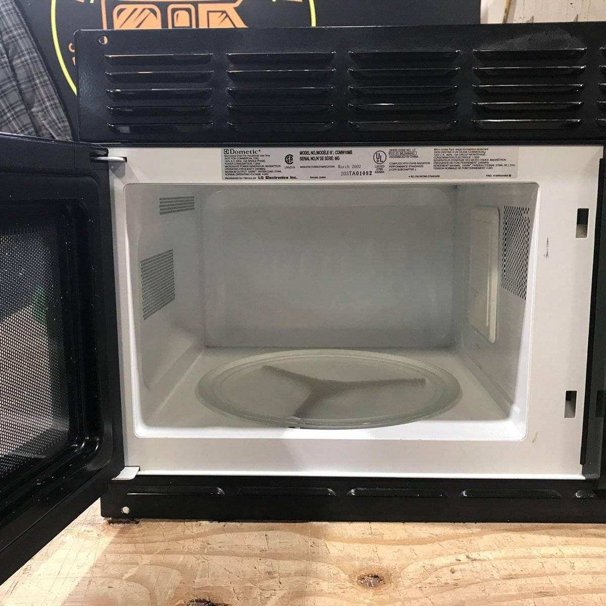 Used Dometic RV Microwave - 20.0