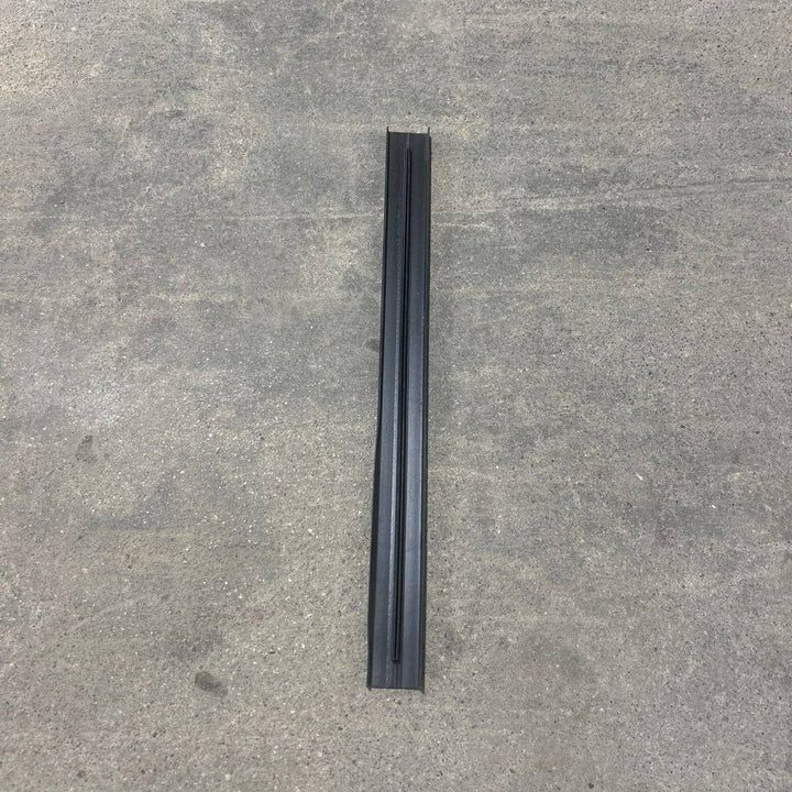 Used Norcold Upper Black Retainer Panel 619558 - Photo 3