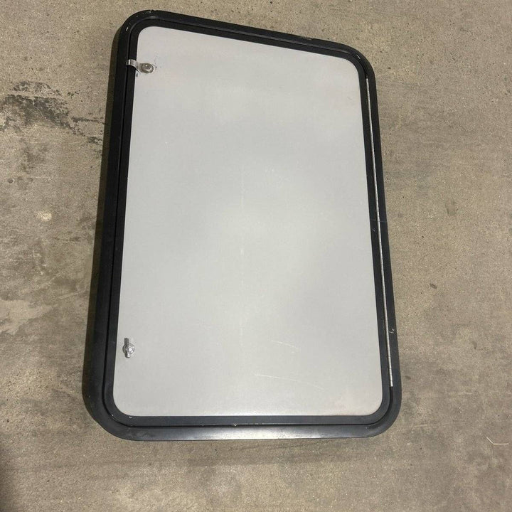 Used Radius Cargo Door 35 1/2" W x 23" H x 2" D - Photo 3