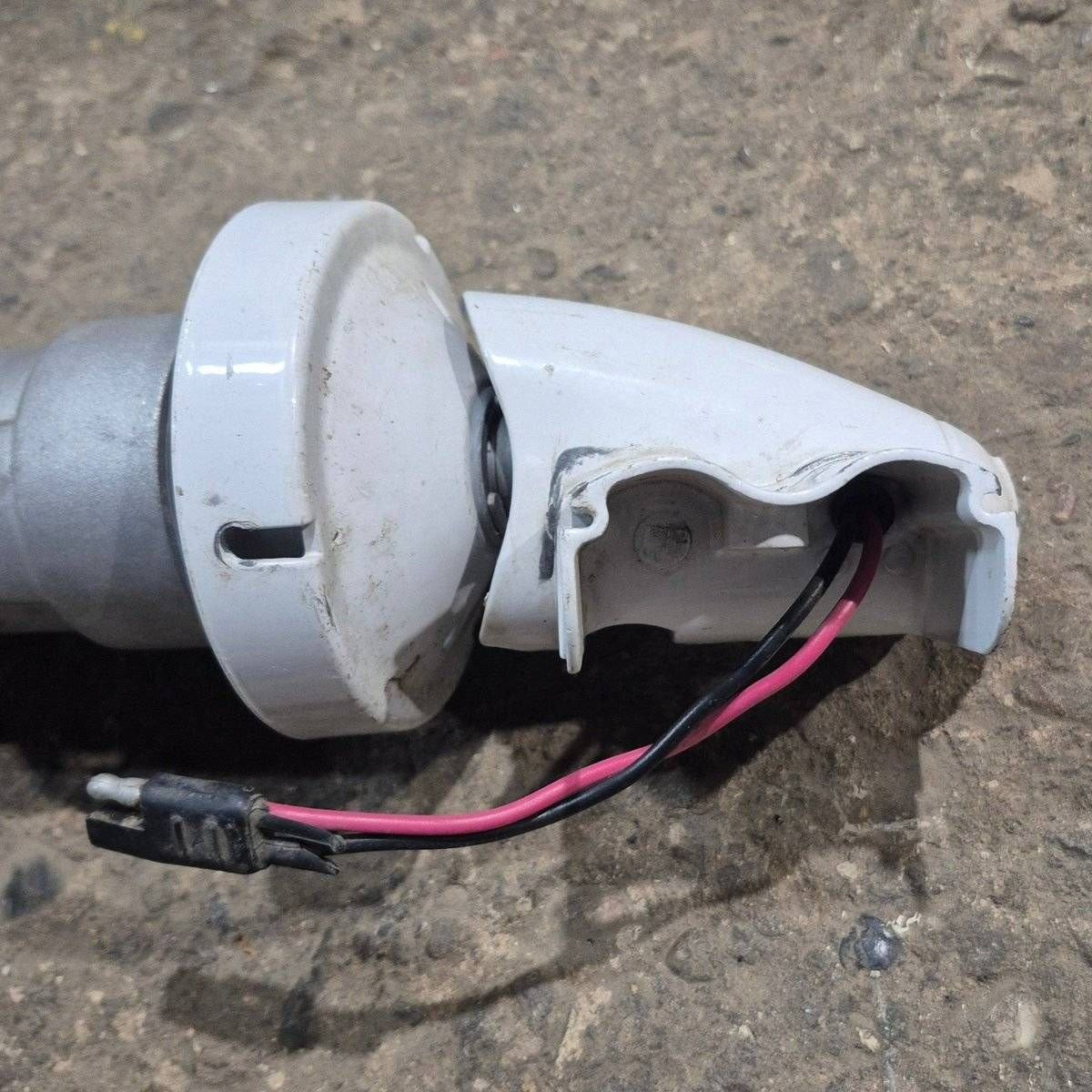 Used Dometic/ A&E Drive Head Assembly, White  - WeatherPro , 3307923.115B - Photo 3