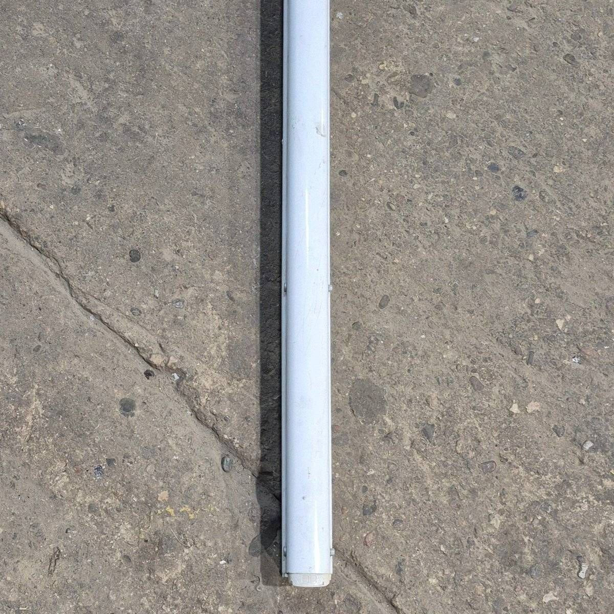 Used Dometic Awning Arm, Idler (Rear), White, Non-Adjustable Pitch, 66" - 3312487.022B - Photo 3