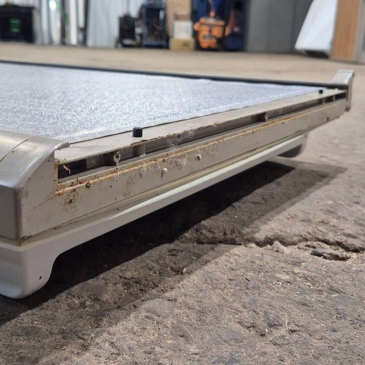 Used Dometic Refrigerator Door, Fair Used Shape, 33 1/4" X 22 5/8" - 2932563121 - Photo 3