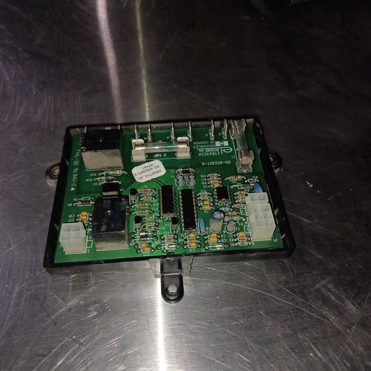Used Dometic Refrigerator Control Board 2 Way 2932770.01 - Photo 4