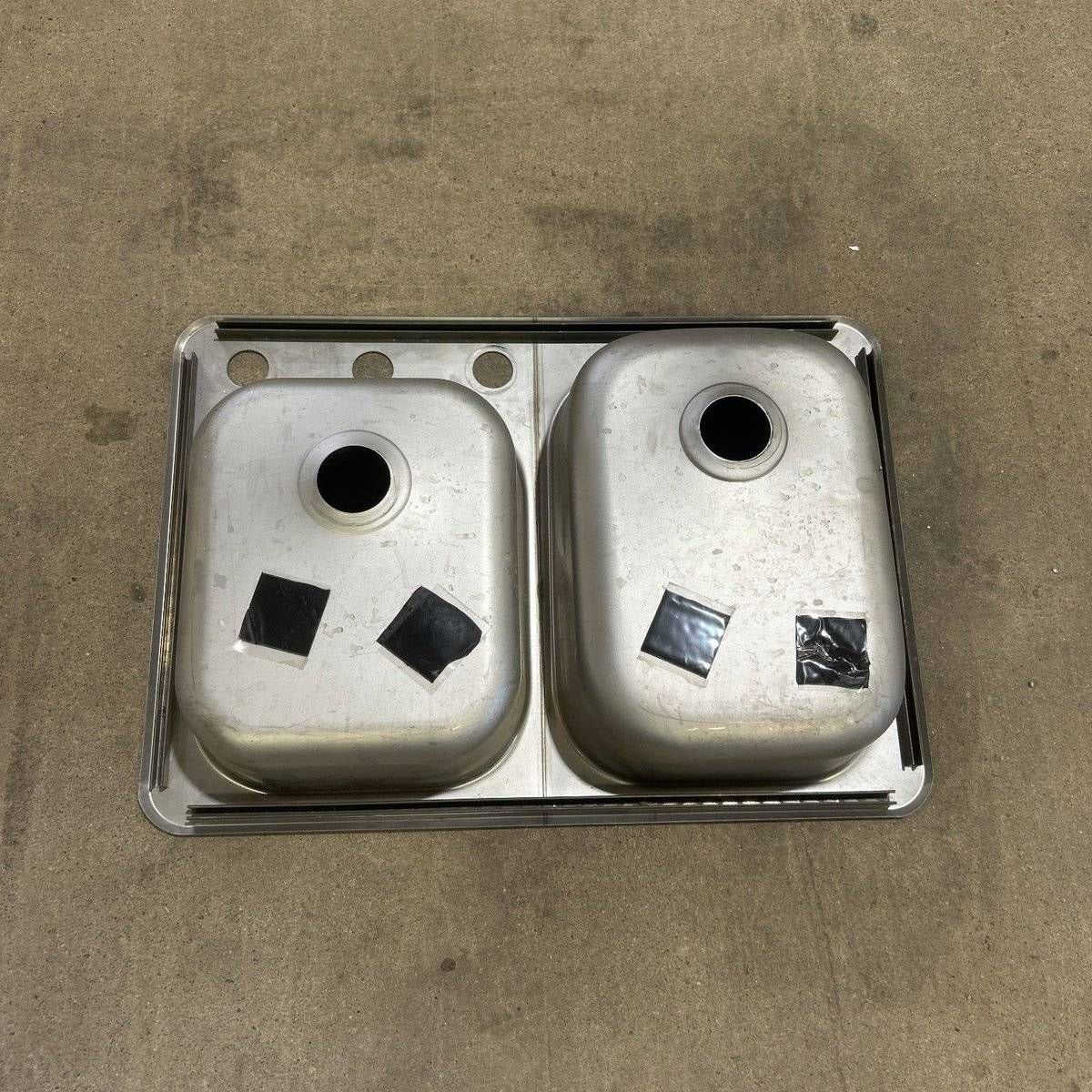 Used Double Kitchen Sink - 24.0
