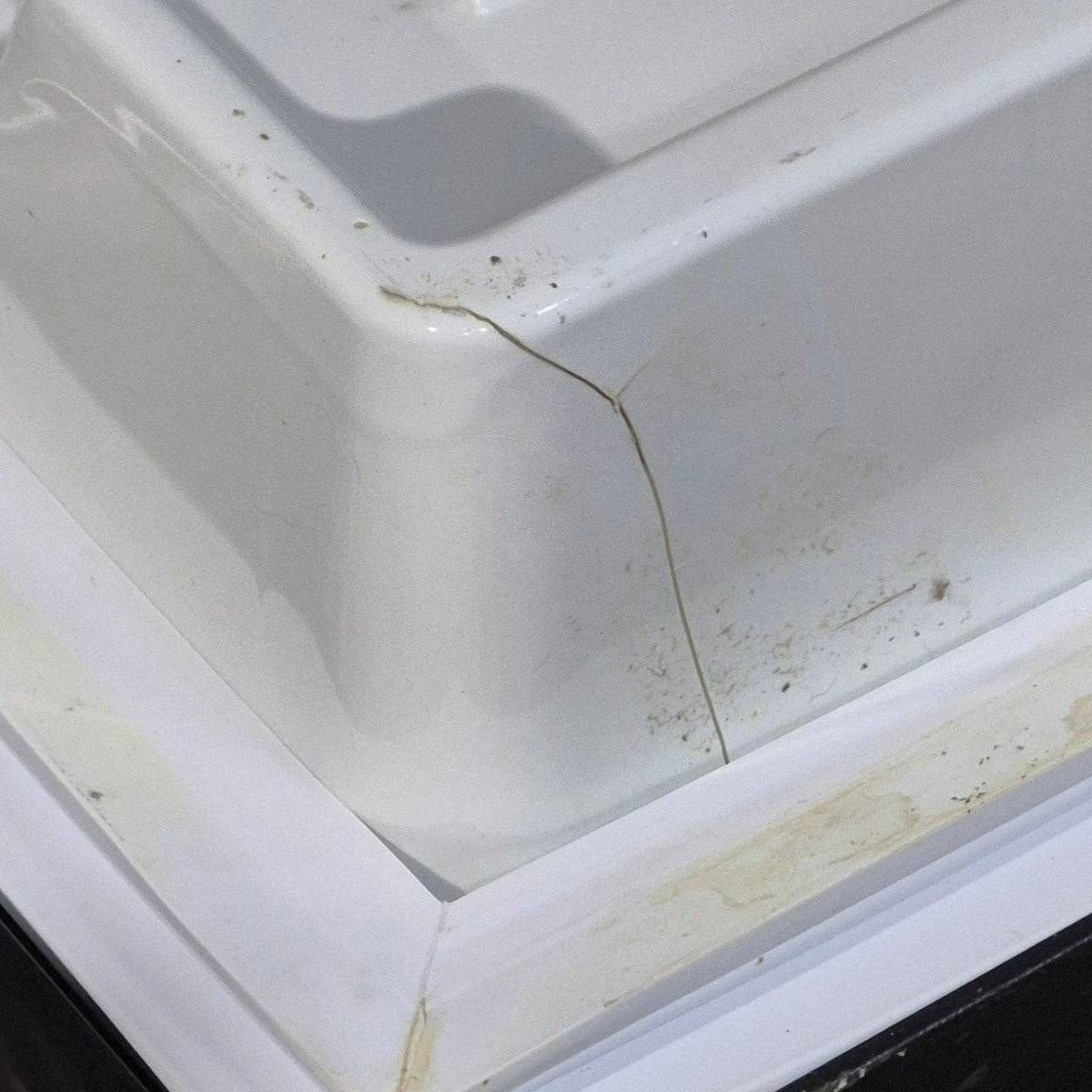 Used Norcold Refrigerator Door - 638833 - 21 7/8" W x 39 1/2" H - Photo 4